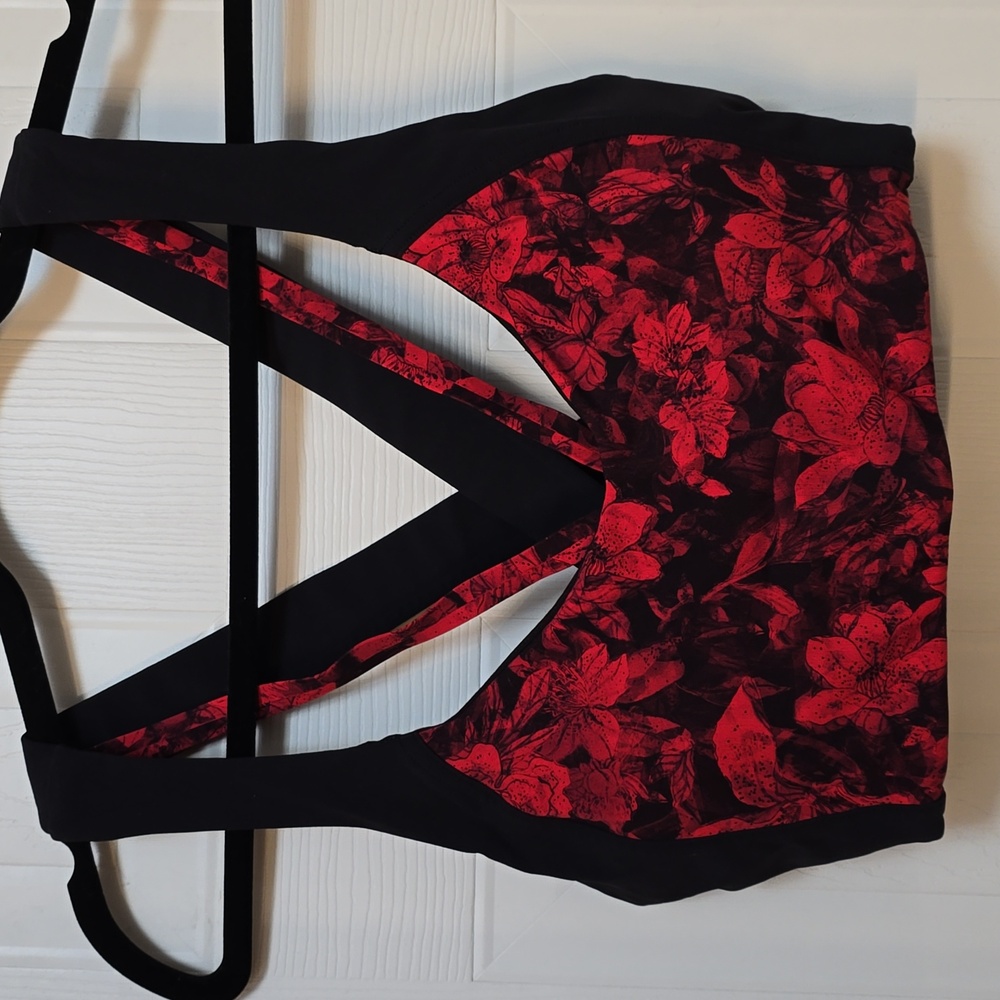 Lululemon Red and Black Floral Sports Bra - Size 10